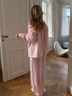 New Djerf Avenue Angel Pants Pink