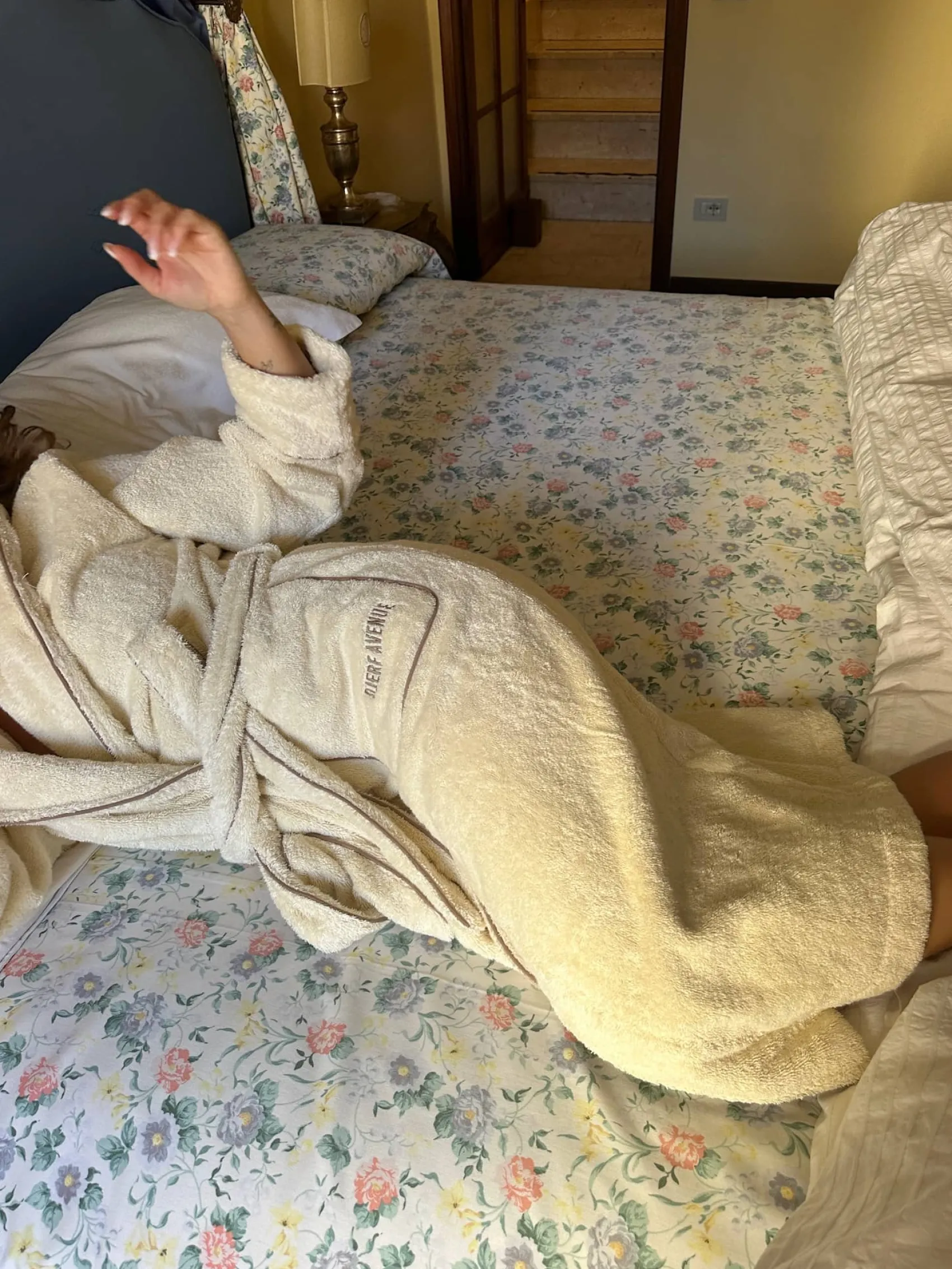 Djerf Avenue Bath Robe Creamy Oat