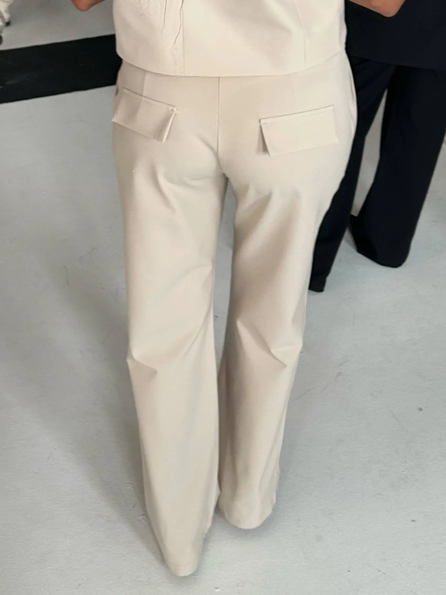 Outlet Djerf Avenue Day-to-day Pants Cream