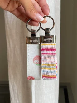 Online Djerf Avenue Keychain Rainbow