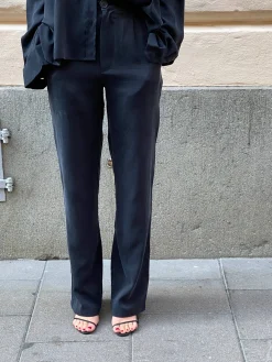 Discount Djerf Avenue On The Go Pants Ash