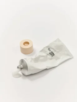 Best Djerf Avenue On The Go Styling Gel