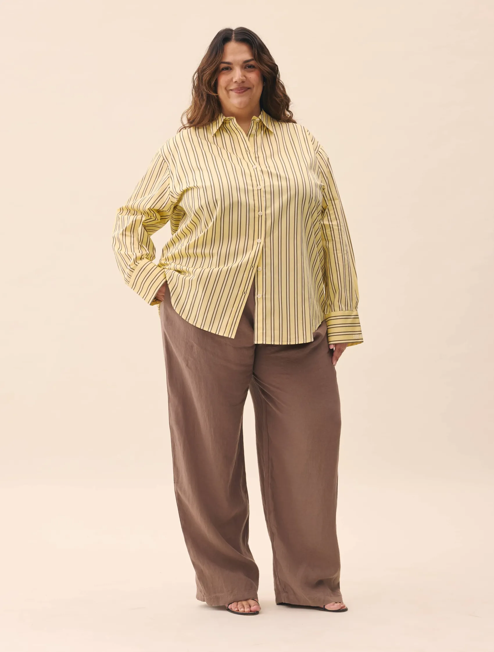 Discount Djerf Avenue Poplin Classic Shirt Honey Stripe