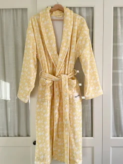 Best Djerf Avenue Robe Lemon Cake