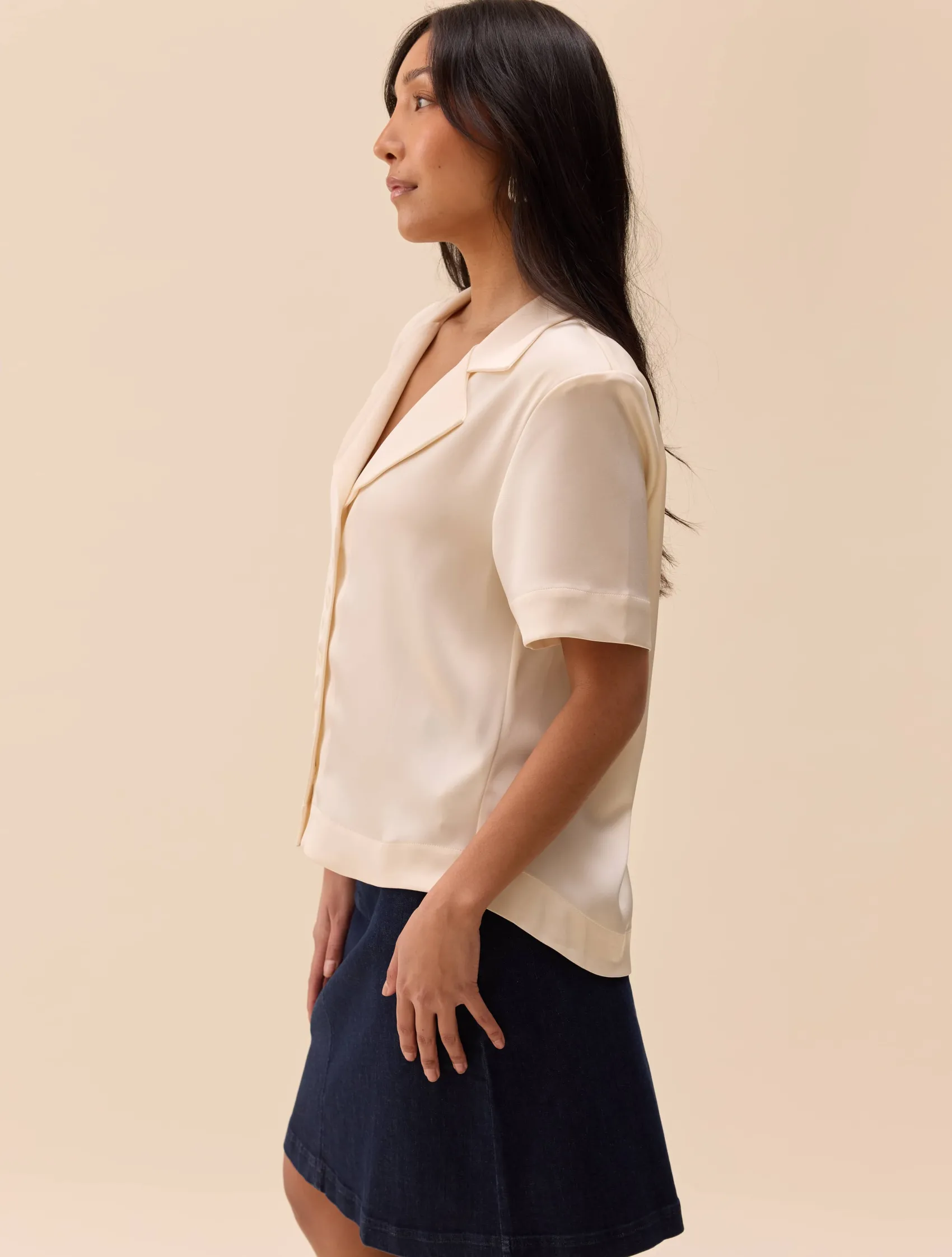 Outlet Djerf Avenue Satin Short Sleeve Blouse Ivory