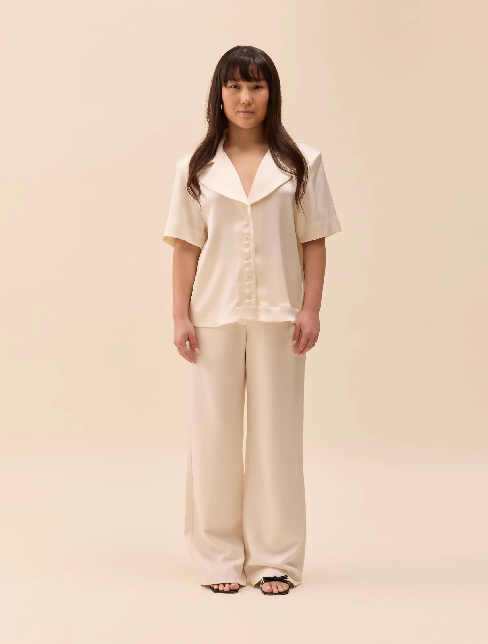 Outlet Djerf Avenue Satin Short Sleeve Blouse Ivory