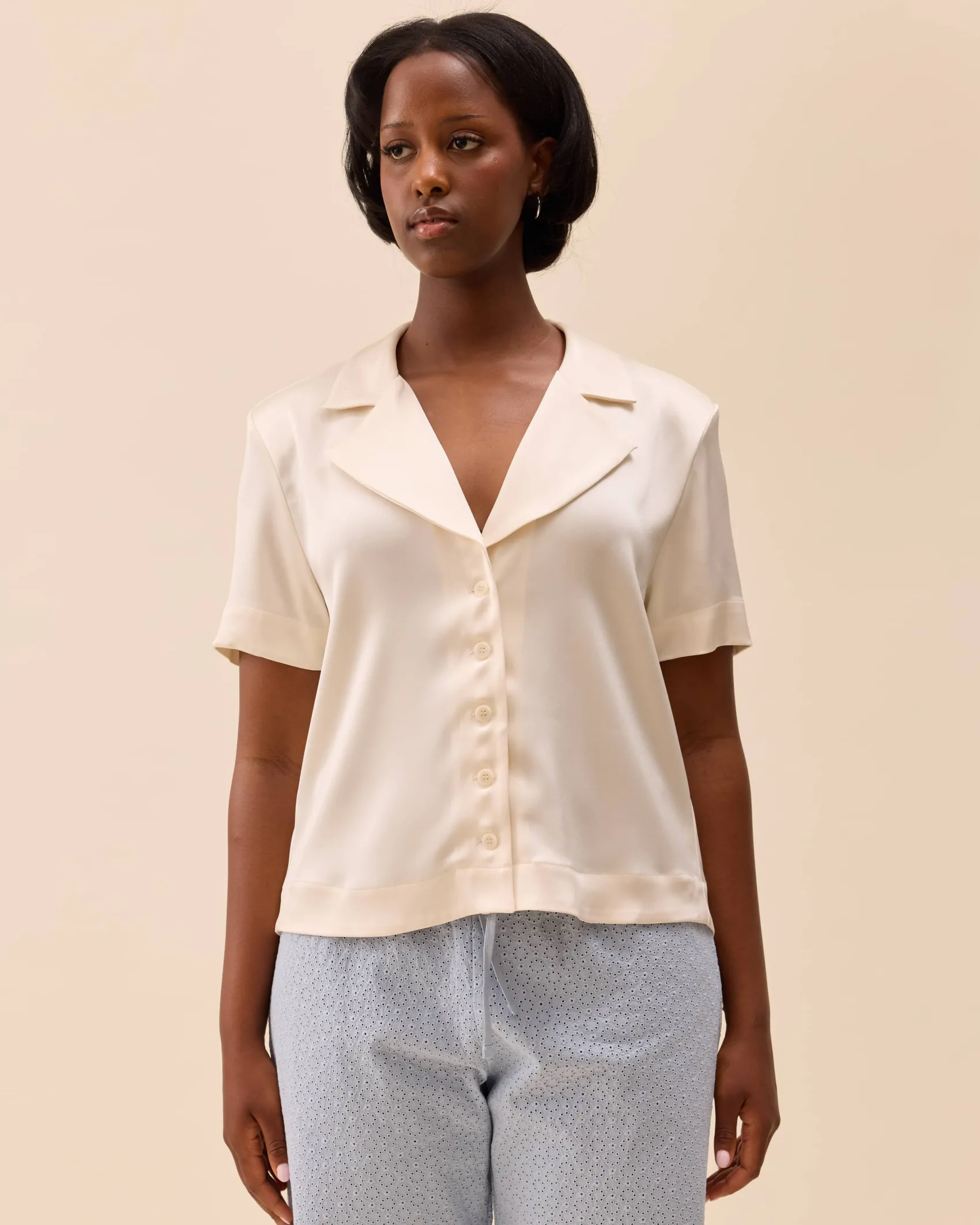 Outlet Djerf Avenue Satin Short Sleeve Blouse Ivory