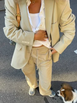 Djerf Avenue Sporty Pants Sand