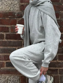 Djerf Avenue Staple Sweatshirt Grey
