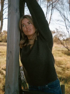 Online Djerf Avenue Structured Wool Sweater Dark Chocolate