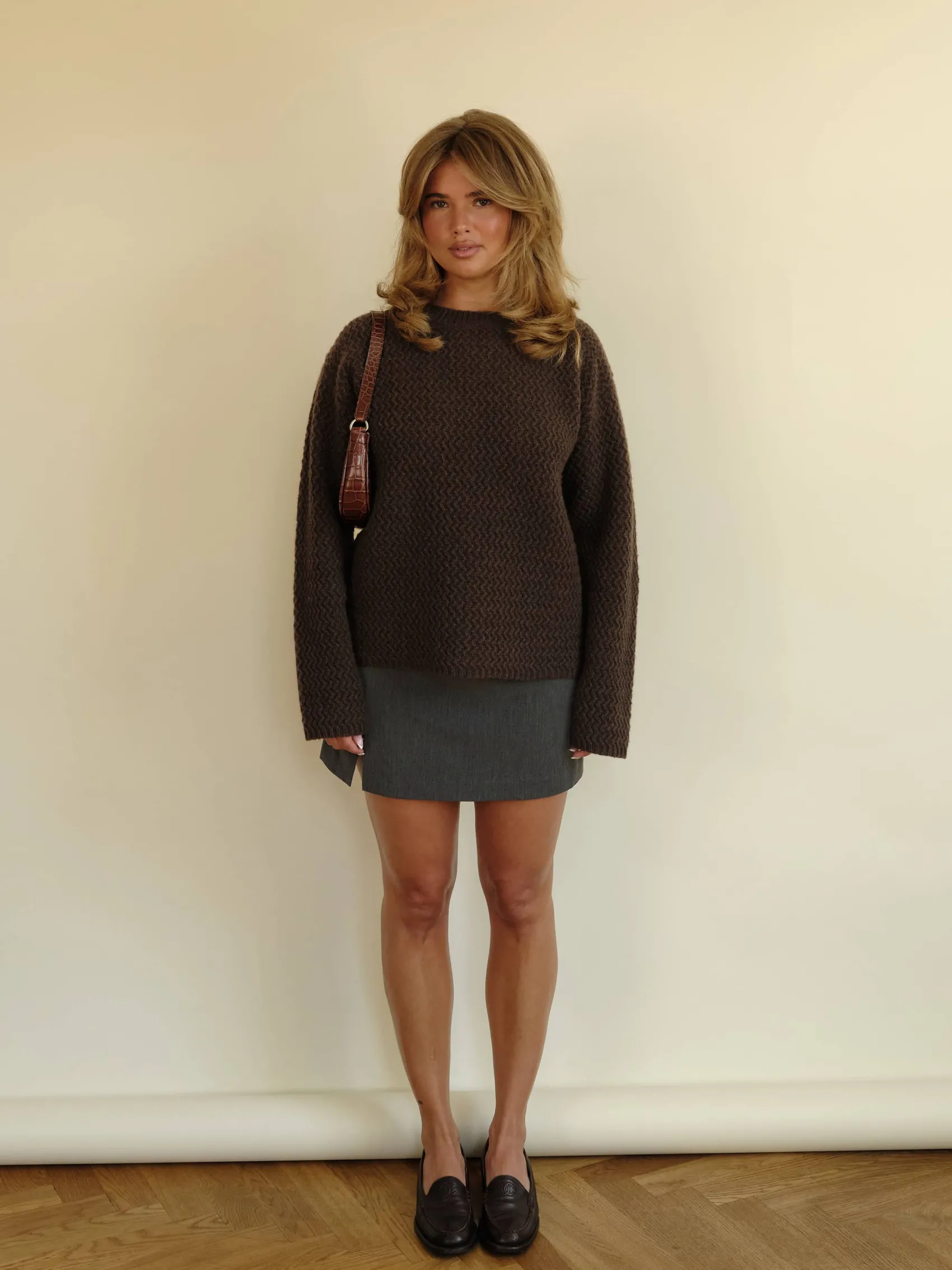 Online Djerf Avenue Structured Wool Sweater Dark Chocolate