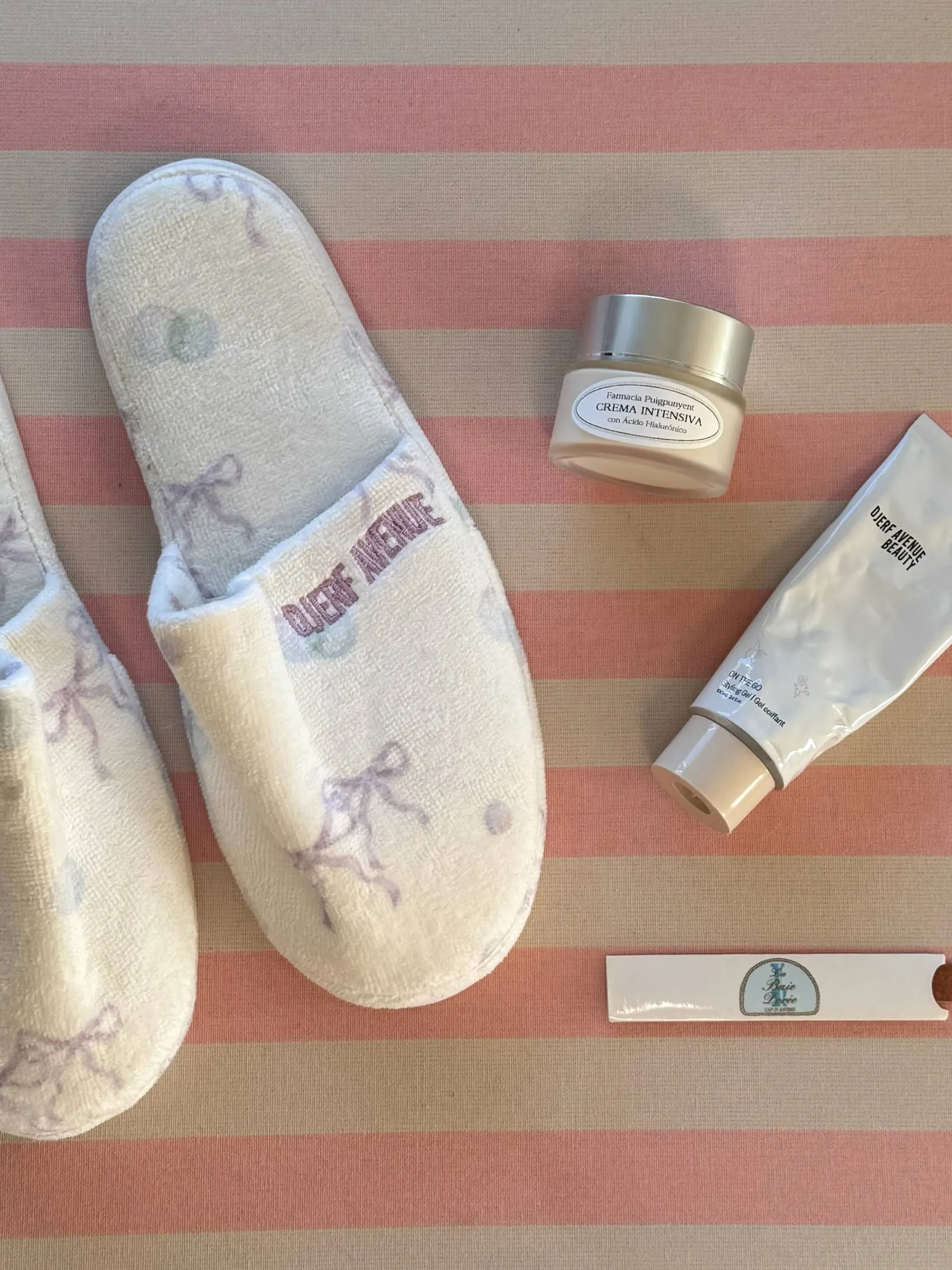 Sale Djerf Avenue Terry Slippers Bubble Bliss